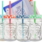 4er Set Glasbecher mit Deckel und Trinkhalm inkl. Rezeptheft - grün / rot / blau / türkis kariert - 0,5 Liter Trinkbecher / Trinkglas mit Relief - für Säfte, Smoothies und andere Erfrischungsgetränke