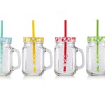 4x Trinkgläser mit Henkel, Deckel und Trinkhalm in stylischer Einmachglasoptik Glas 450ml für Heiss- und Kaltgetränke, schützt vor nervigen Insekten im Getränk